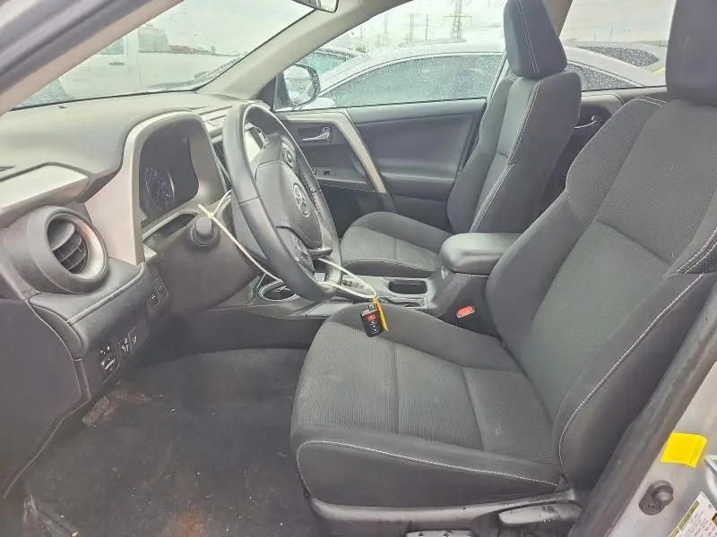 2017 TOYOTA RAV4 XLE  