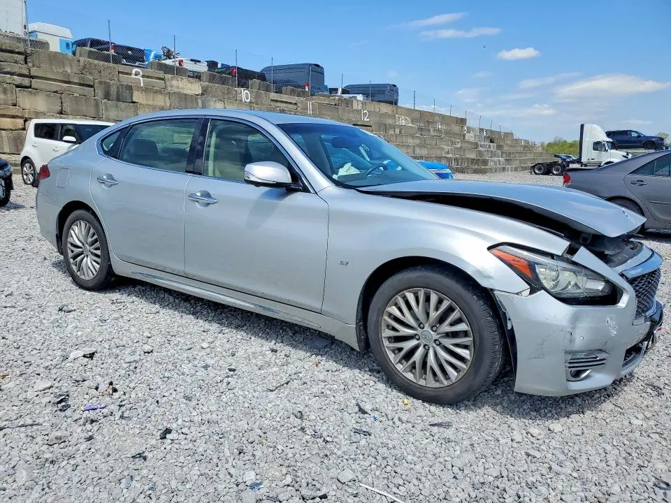 2015 INFINITI Q70L 3.7  
