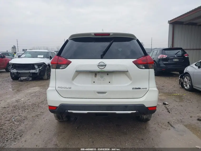 2019 NISSAN ROGUE S