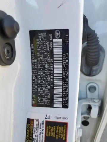 2016 TOYOTA CAMRY LE  