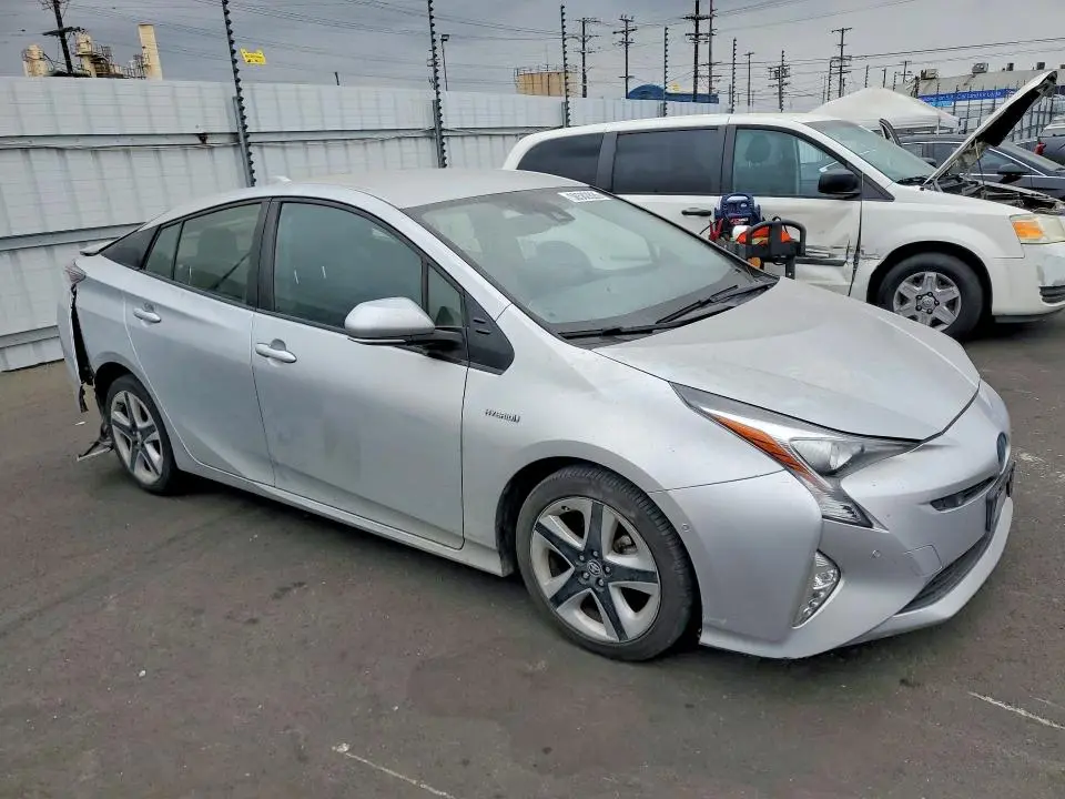 2016 TOYOTA PRIUS FOUR TOURING  