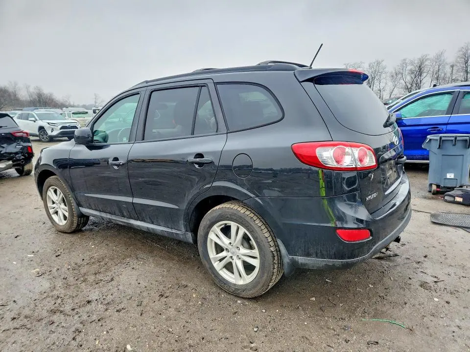 2011 HYUNDAI SANTA FE SE  
