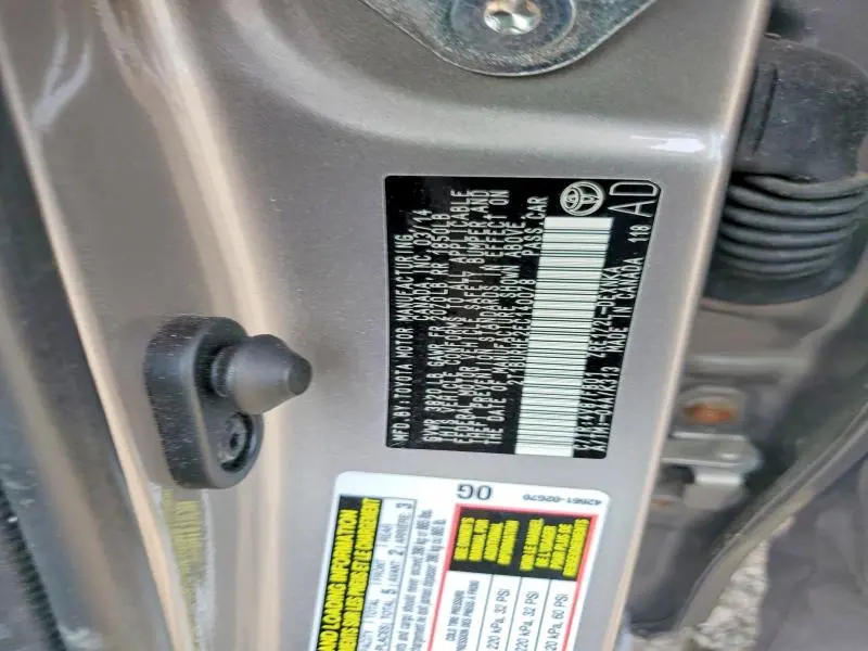 2014 TOYOTA COROLLA LE  