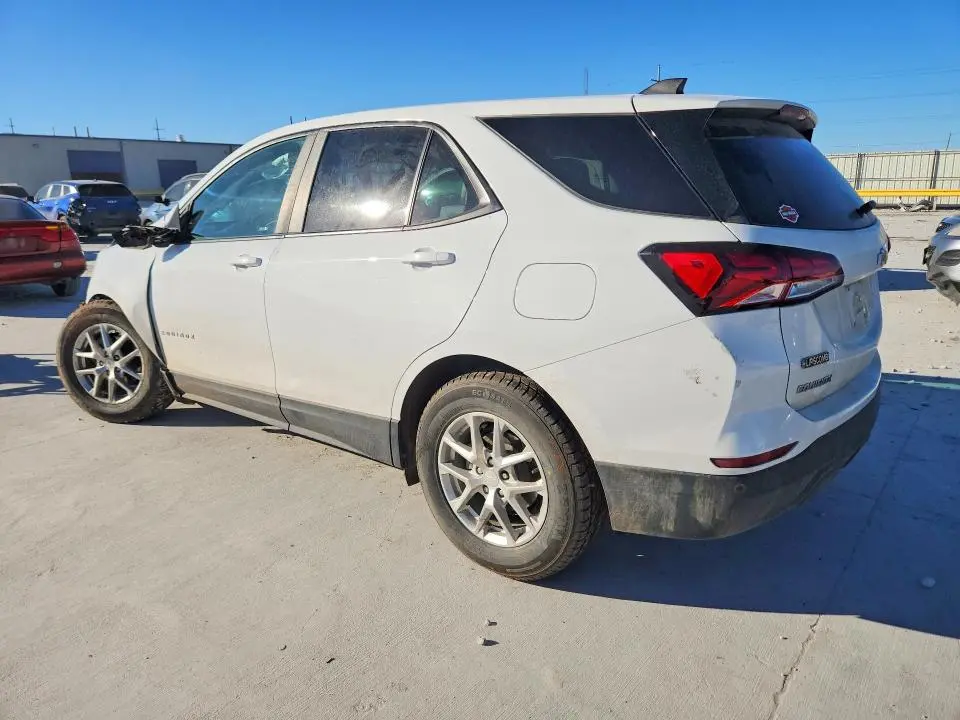 2022 CHEVROLET EQUINOX LS  