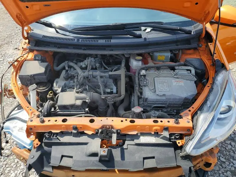 2016 TOYOTA PRIUS C TWO  