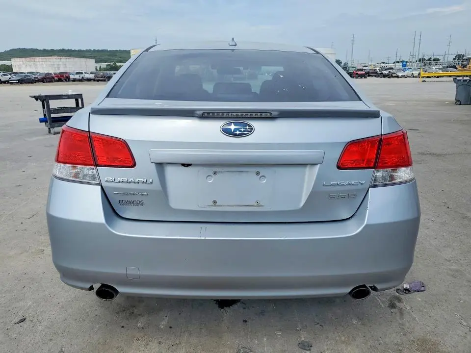2013 SUBARU LEGACY 3.6R LIMITED  