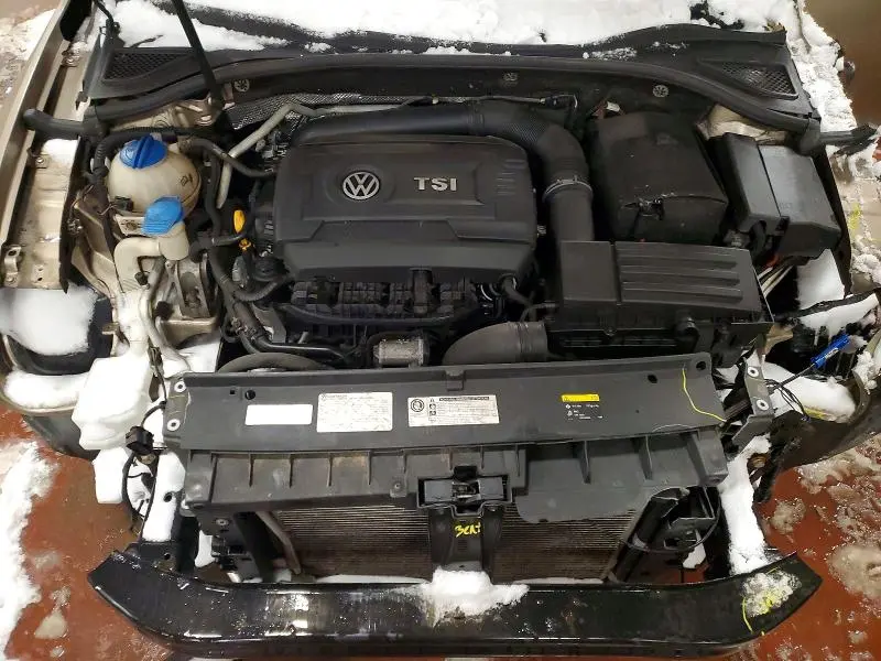 2015 VOLKSWAGEN PASSAT S  