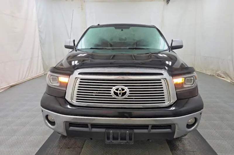 2013 TOYOTA TUNDRA PLATINUM  