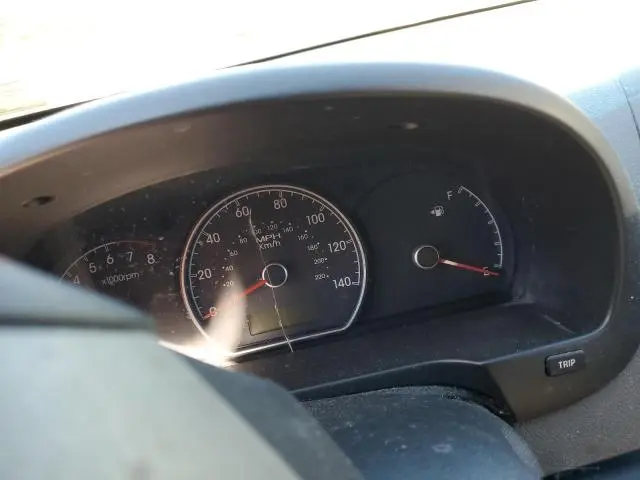 2010 HYUNDAI ELANTRA BLUE  