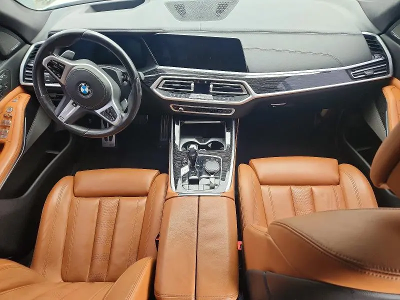 2021 BMW X7 M50I  