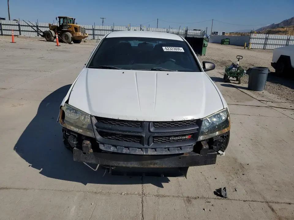2012 DODGE AVENGER SE  