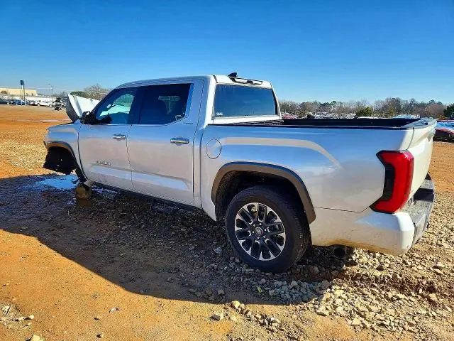 2025 TOYOTA TUNDRA LIMITED V8  