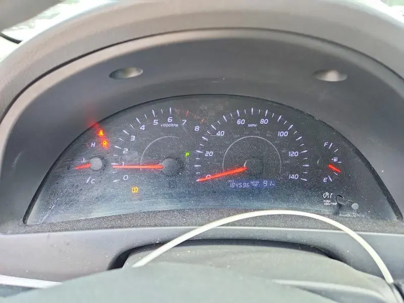2011 TOYOTA CAMRY LE  