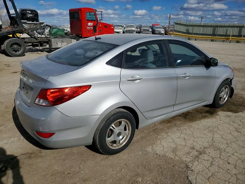 2013 HYUNDAI ACCENT GLS  