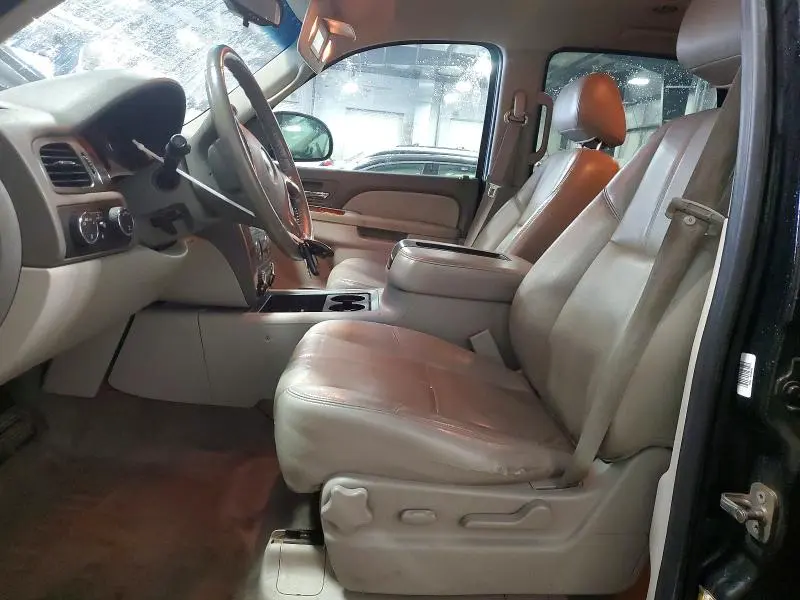 2011 CHEVROLET TAHOE K1500 LT  