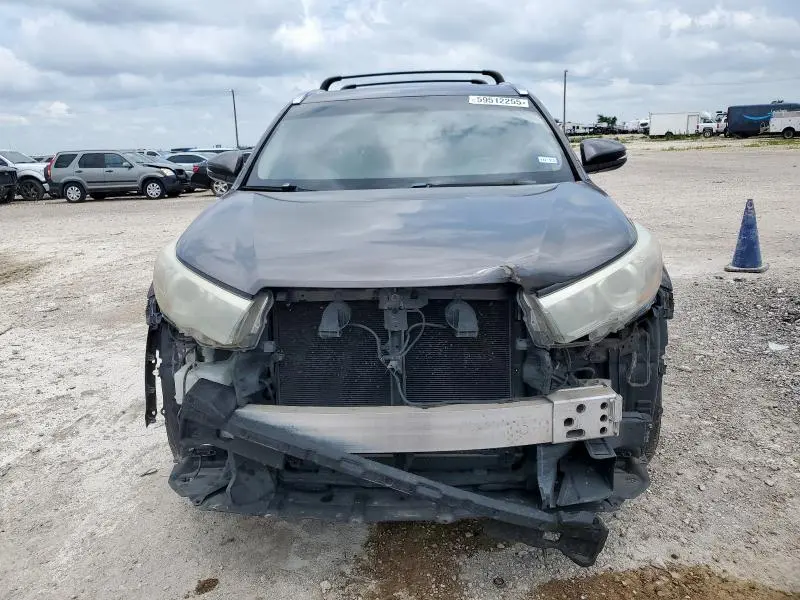 2015 TOYOTA HIGHLANDER XLE  