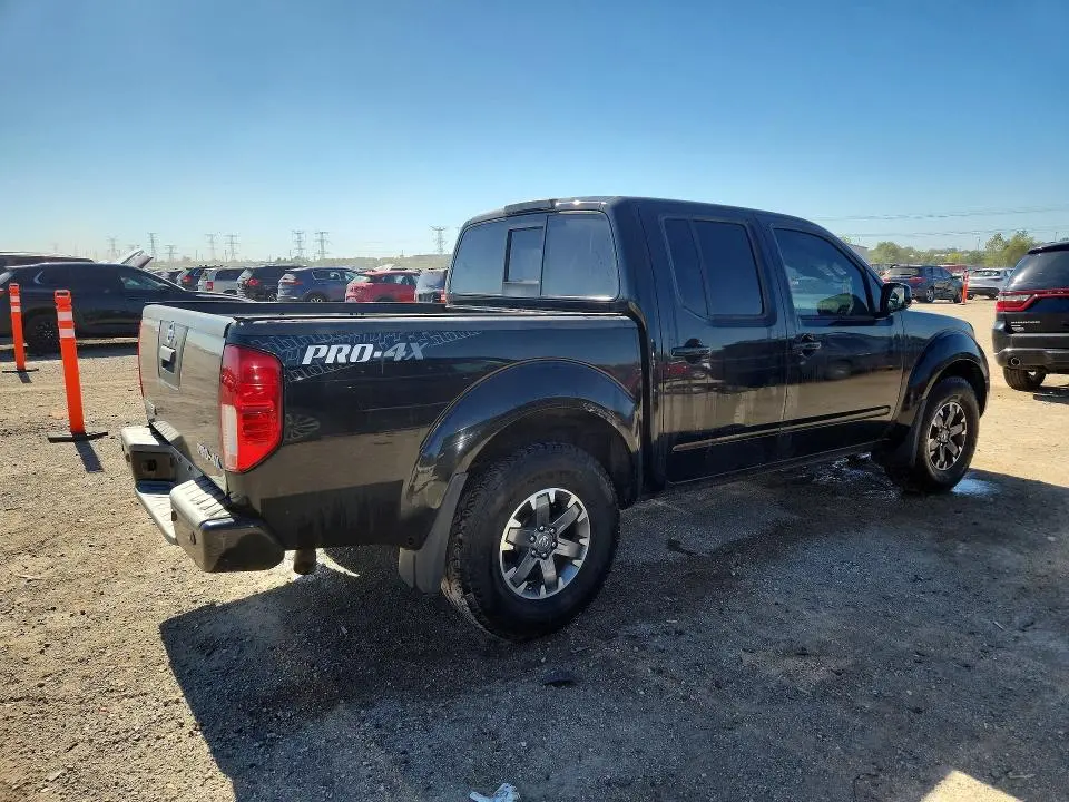 2016 NISSAN FRONTIER PRO-4X  