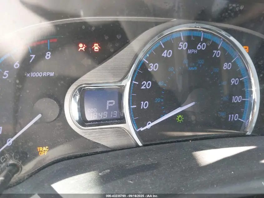 2014 TOYOTA SIENNA XLE V6 8 PASSENGER