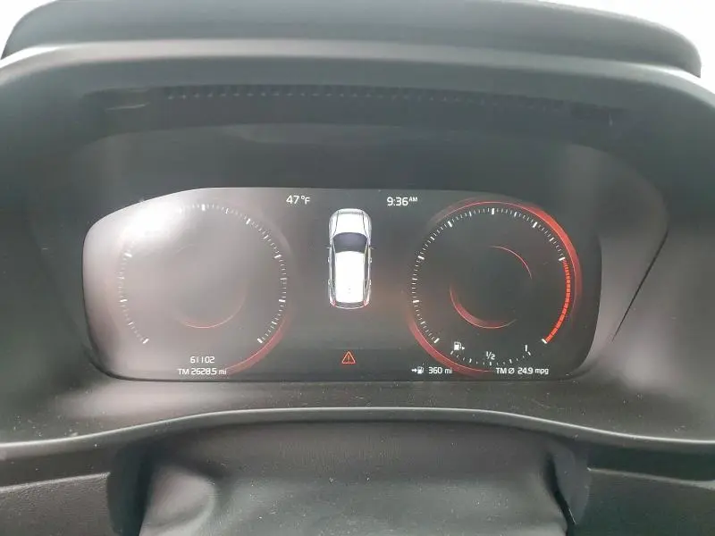 2021 VOLVO XC40 T5 R-DESIGN  