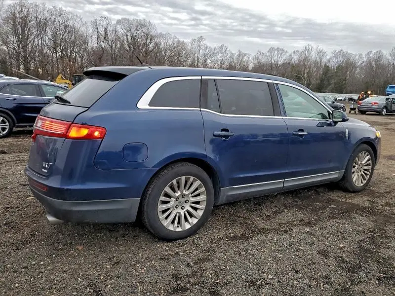 2012 LINCOLN MKT   