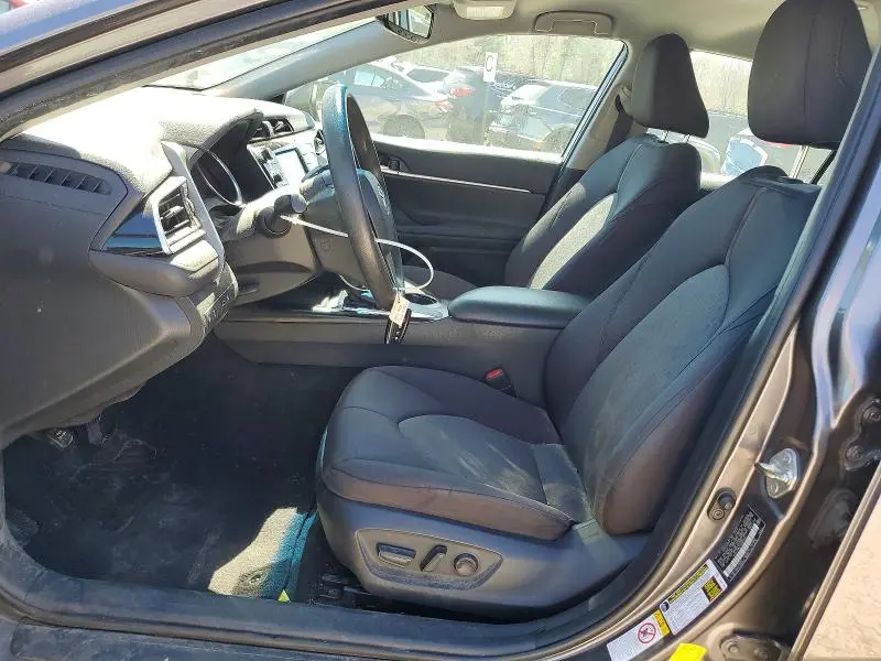 2018 TOYOTA CAMRY LE  