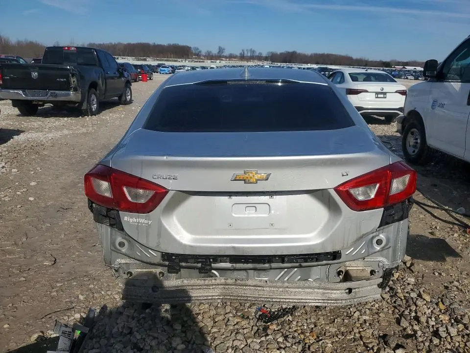 2019 CHEVROLET CRUZE LT  