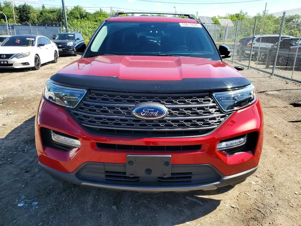 2022 FORD EXPLORER XLT  