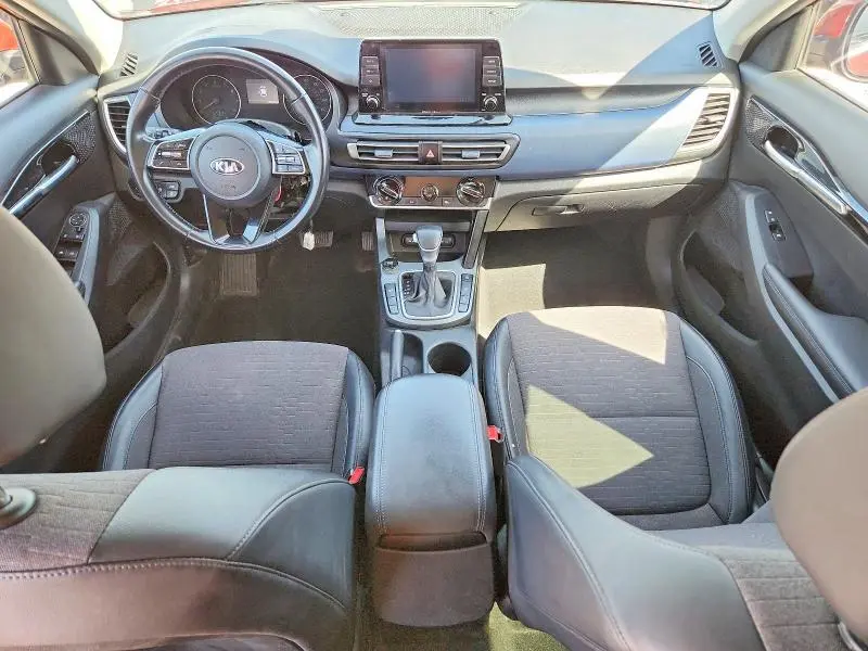 2021 KIA SELTOS S  