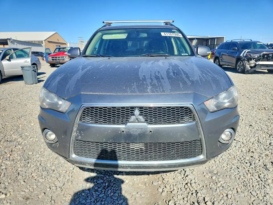2013 MITSUBISHI OUTLANDER SE  