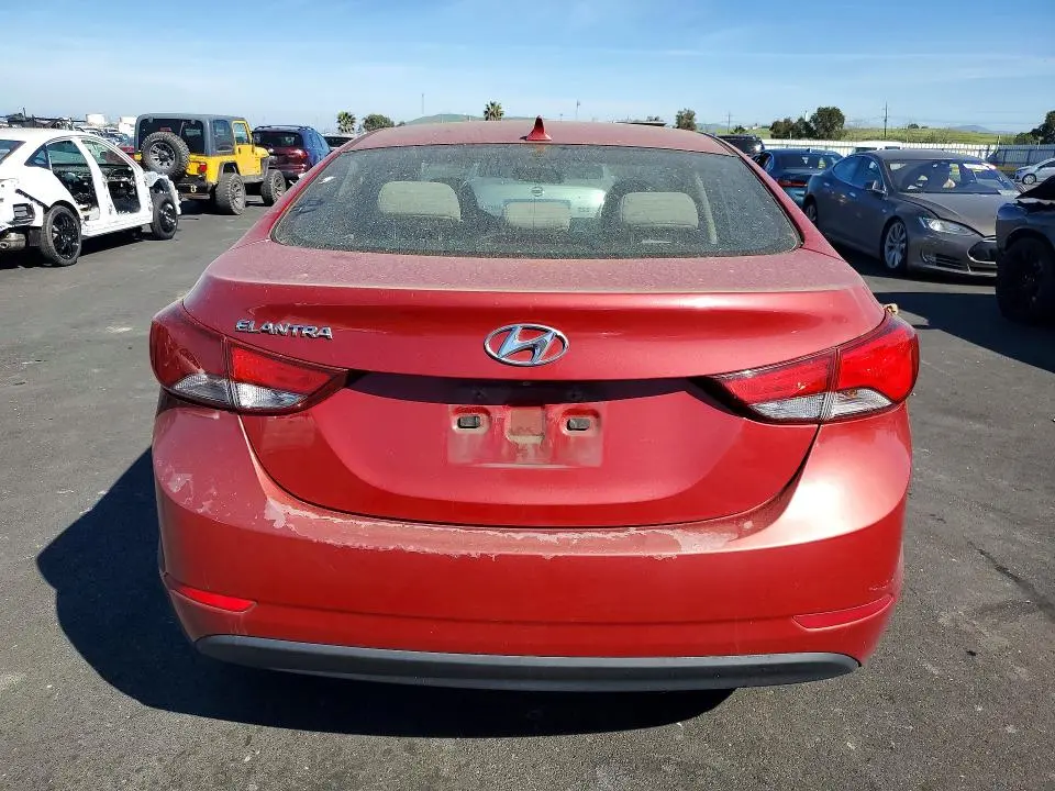 2014 HYUNDAI ELANTRA SE  