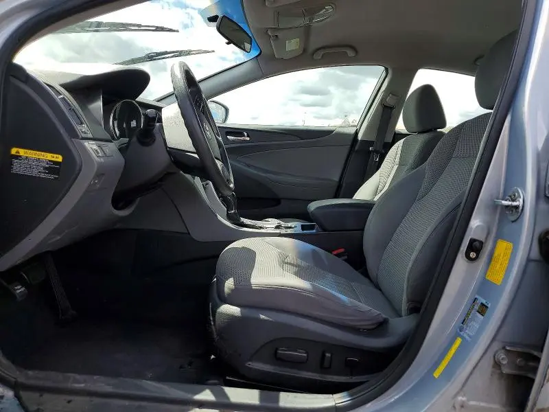2011 HYUNDAI SONATA GLS  