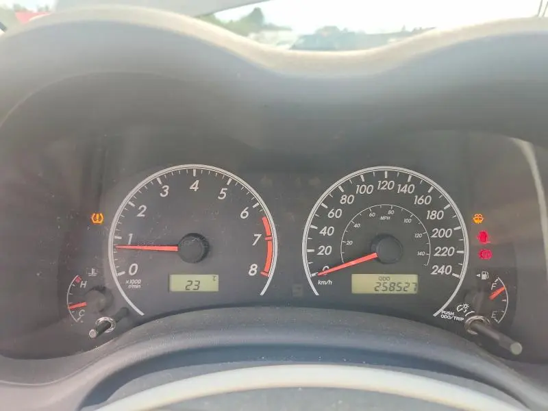 2011 TOYOTA COROLLA BASE  
