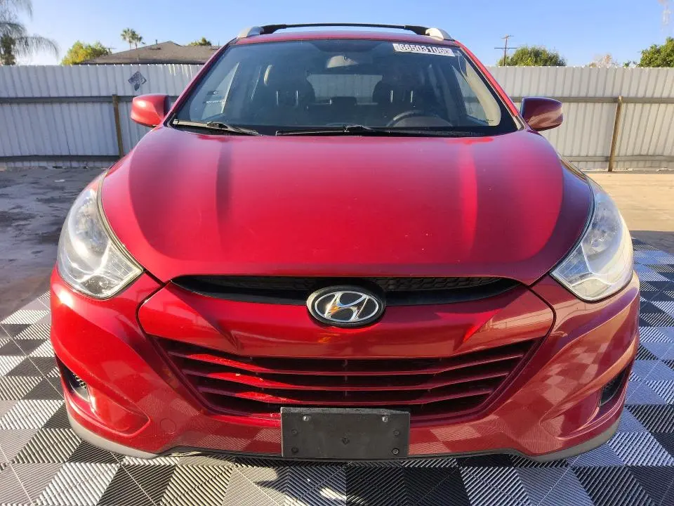 2011 HYUNDAI TUCSON GLS  