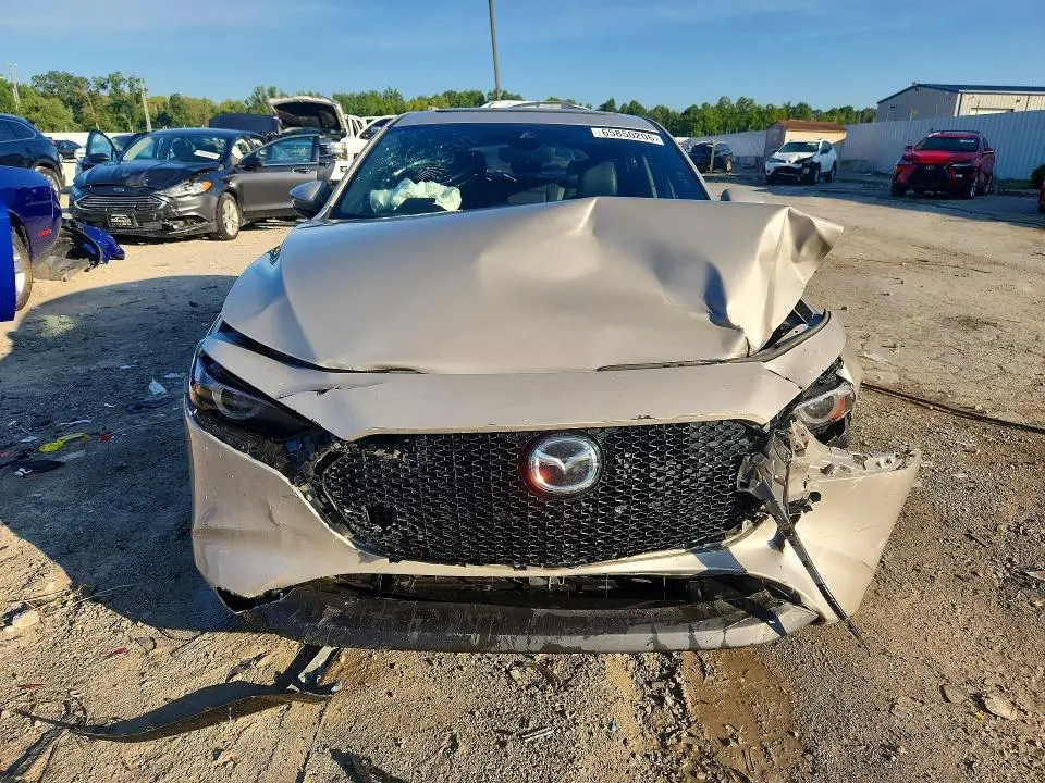 2022 MAZDA 3 PREMIUM  