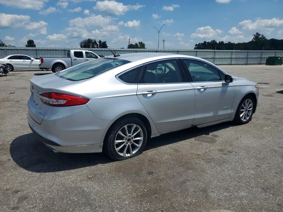 2017 FORD FUSION SE HYBRID  
