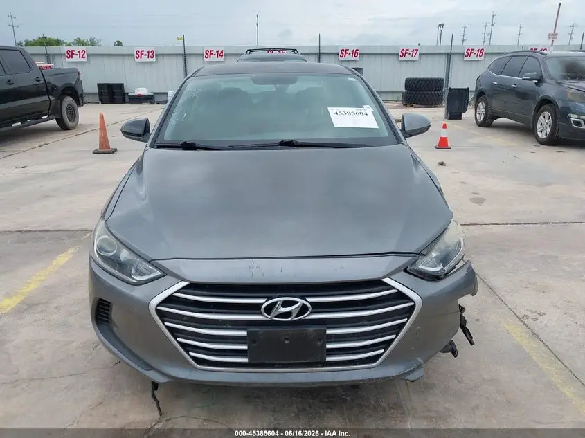 2018 HYUNDAI ELANTRA SE