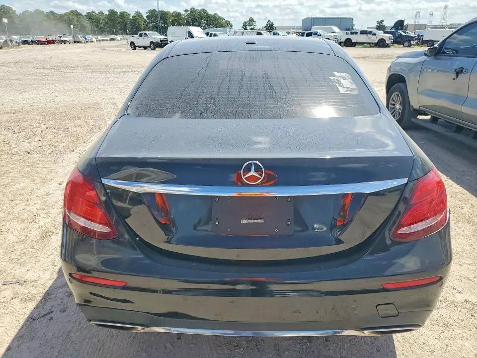 2019 MERCEDES-BENZ E 300  