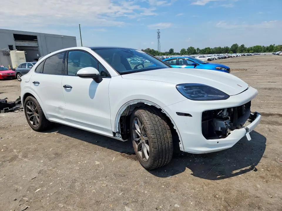 2024 PORSCHE CAYENNE COUPE  