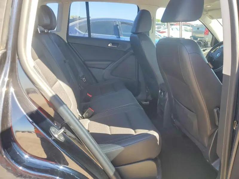 2017 VOLKSWAGEN TIGUAN S  