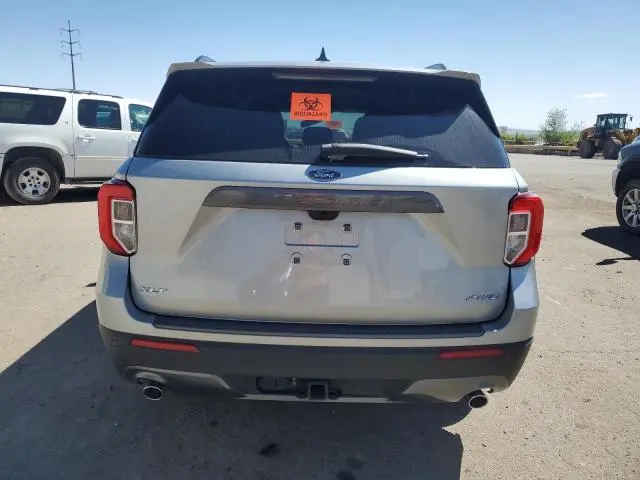 2022 FORD EXPLORER XLT  