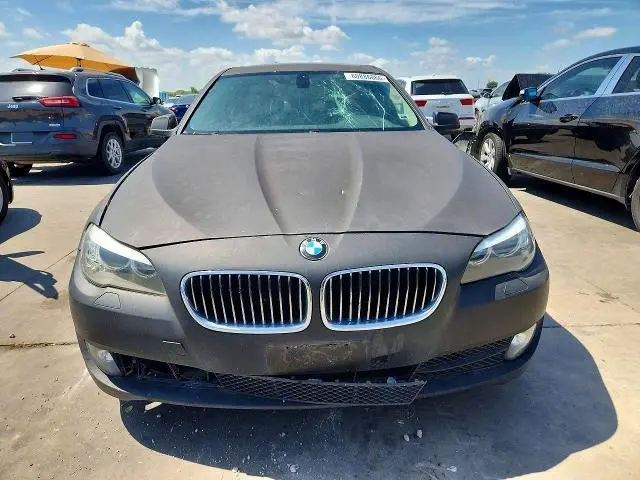 2011 BMW 528 I  