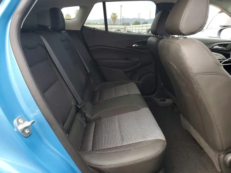 2025 CHEVROLET TRAX 1LT  