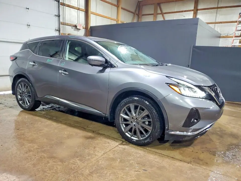 2021 NISSAN MURANO SV  