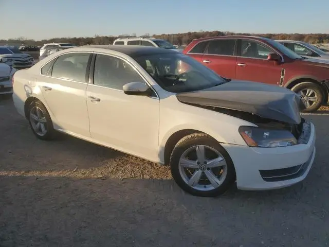 2013 VOLKSWAGEN PASSAT SE  