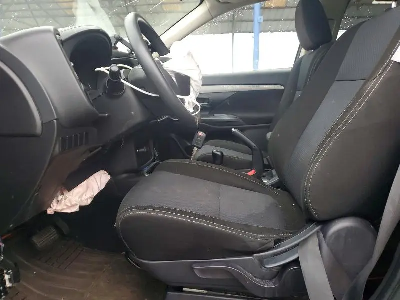 2018 MITSUBISHI OUTLANDER ES  