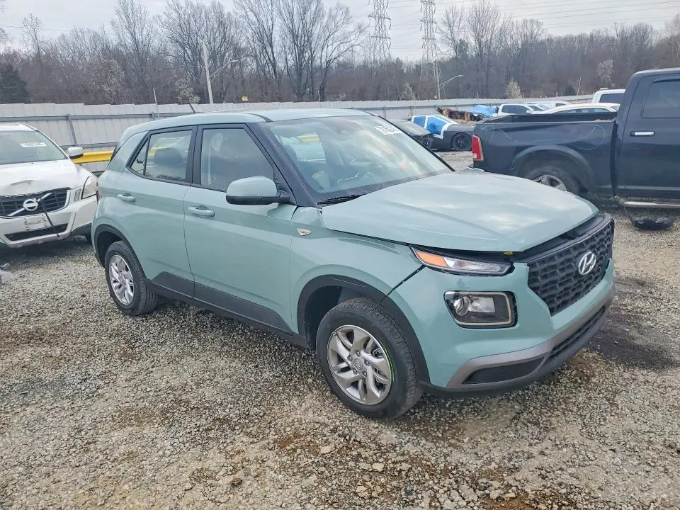 2026 HYUNDAI VENUE SE  