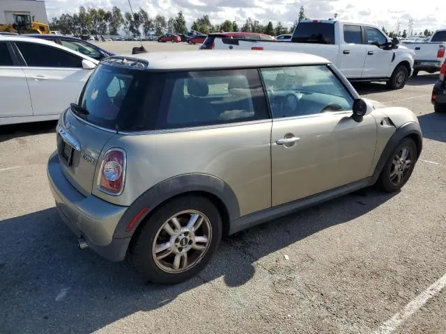 2011 MINI COOPER   