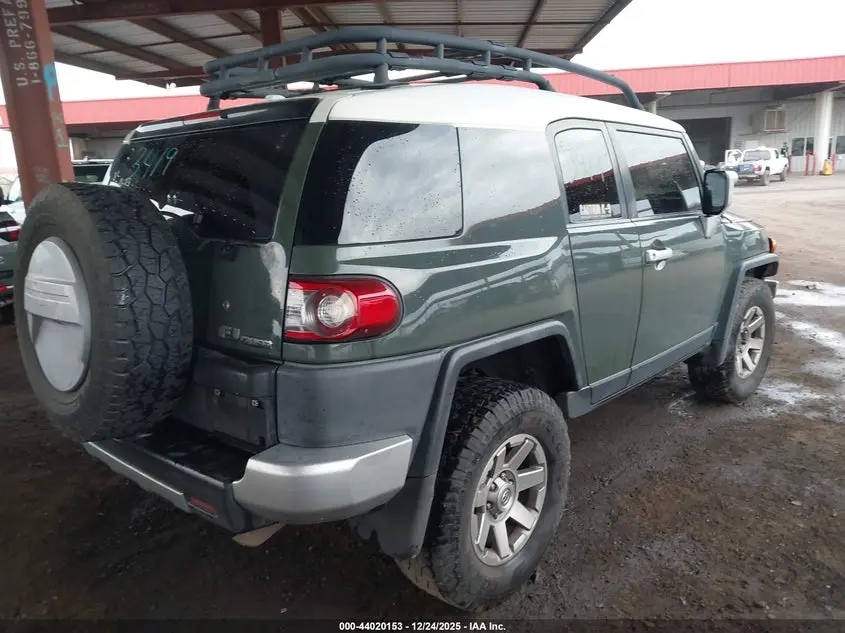 2014 TOYOTA FJ CRUISER  