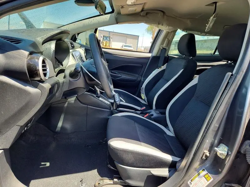 2020 NISSAN VERSA SV  