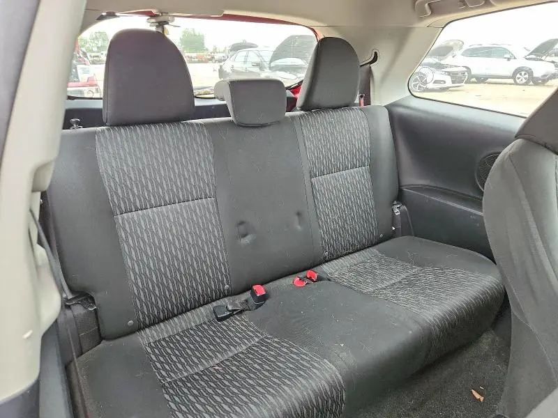 2014 TOYOTA YARIS 3-DOOR L FLEET  